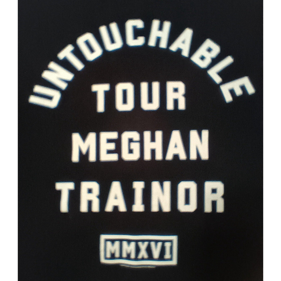 Meghan Trainor Untouchable Tour 2016 Adult Small Band Sweatshirt Black Crewneck - Picture 3 of 7